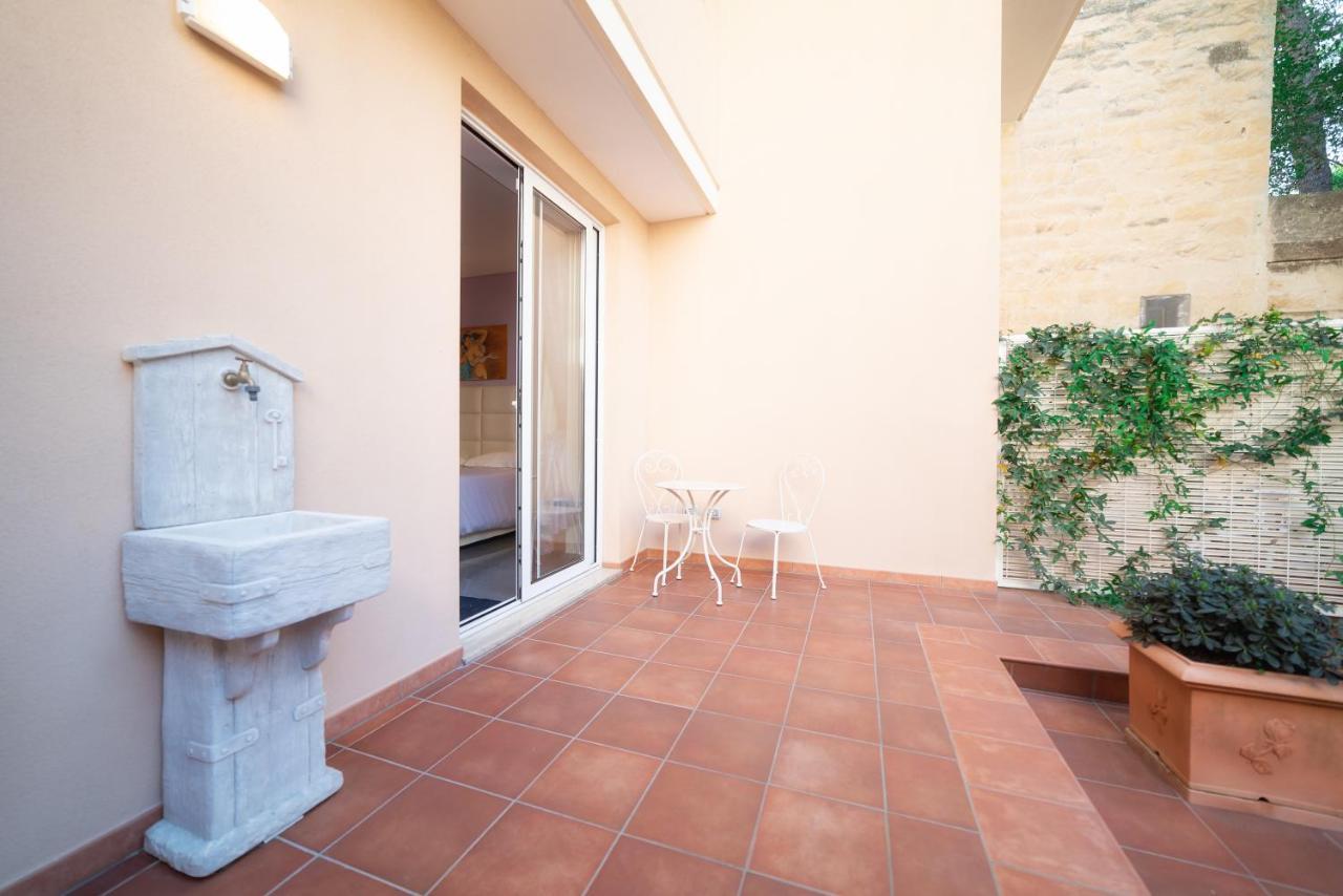 Apartament Il Cortile Delle Esperidi Lecce Zewnętrze zdjęcie